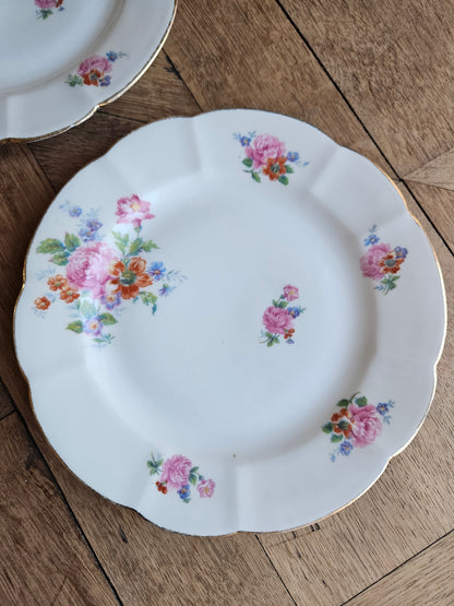 Assiettes à dessert dépareillées shabby chic