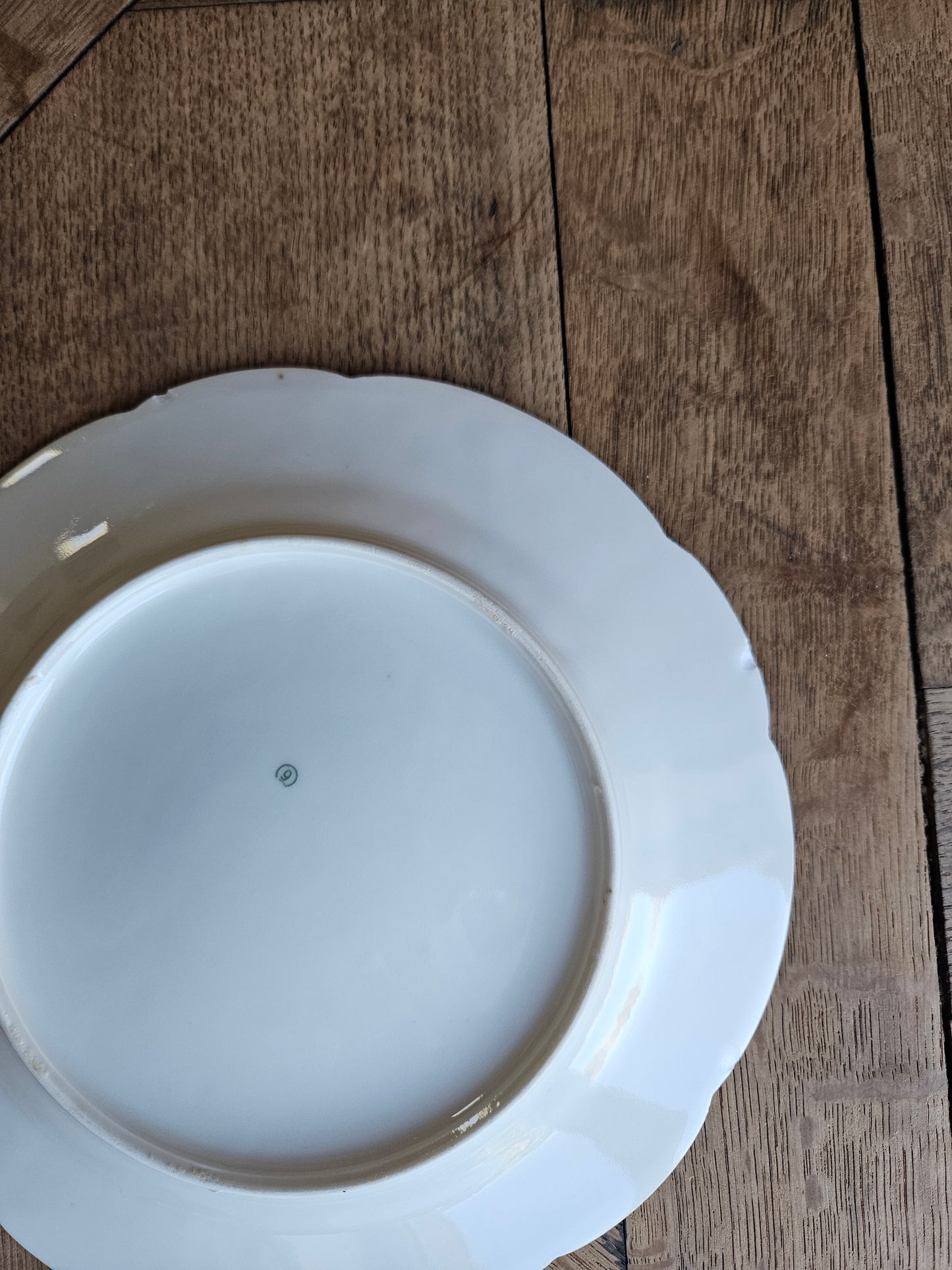 Assiettes à dessert dépareillées shabby chic