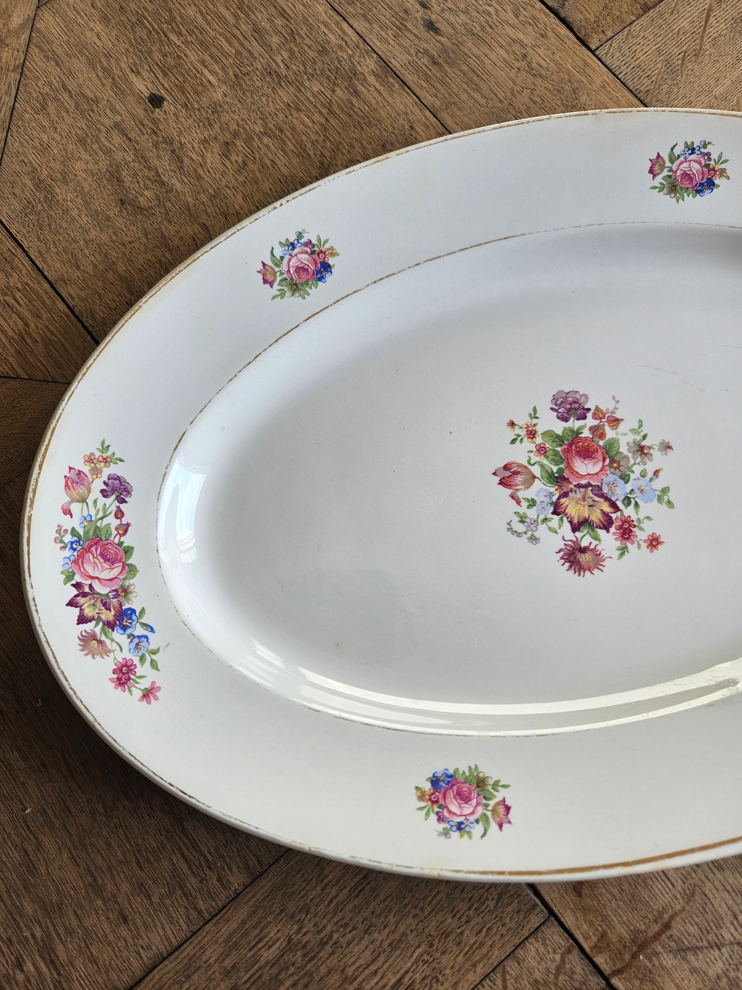 Plat ovale Sarreguemines, Guy