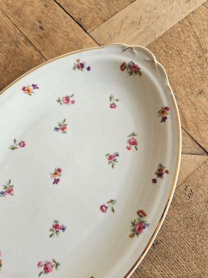 Plat ovale vintage en porcelaine, petites fleurs