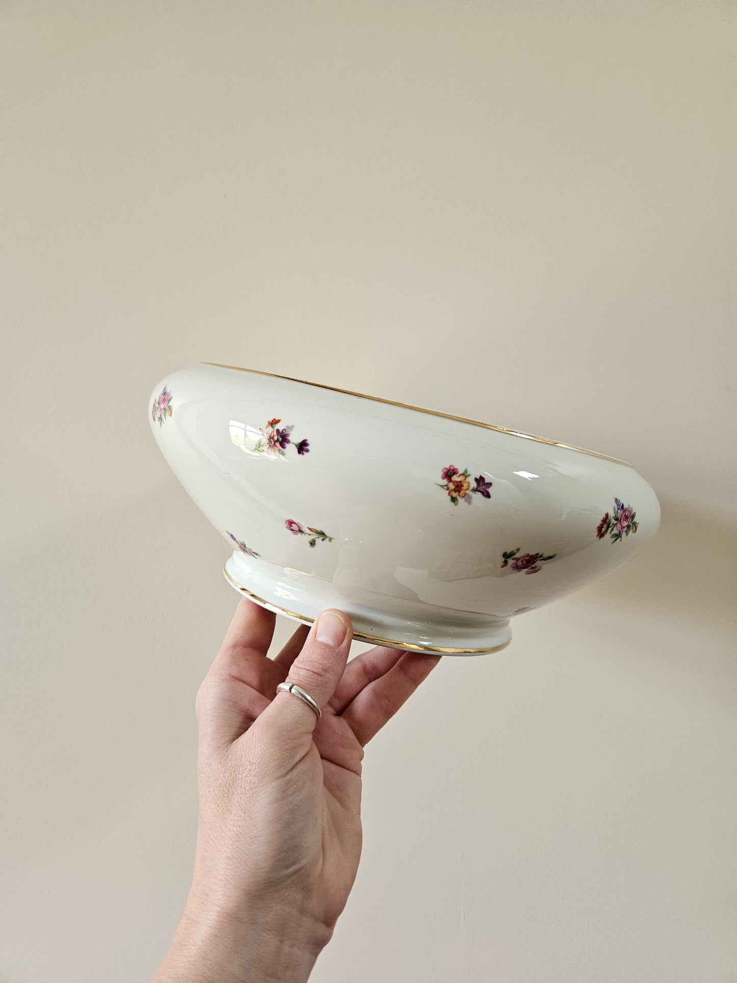 Saladier vintage en porcelaine, petites fleurs