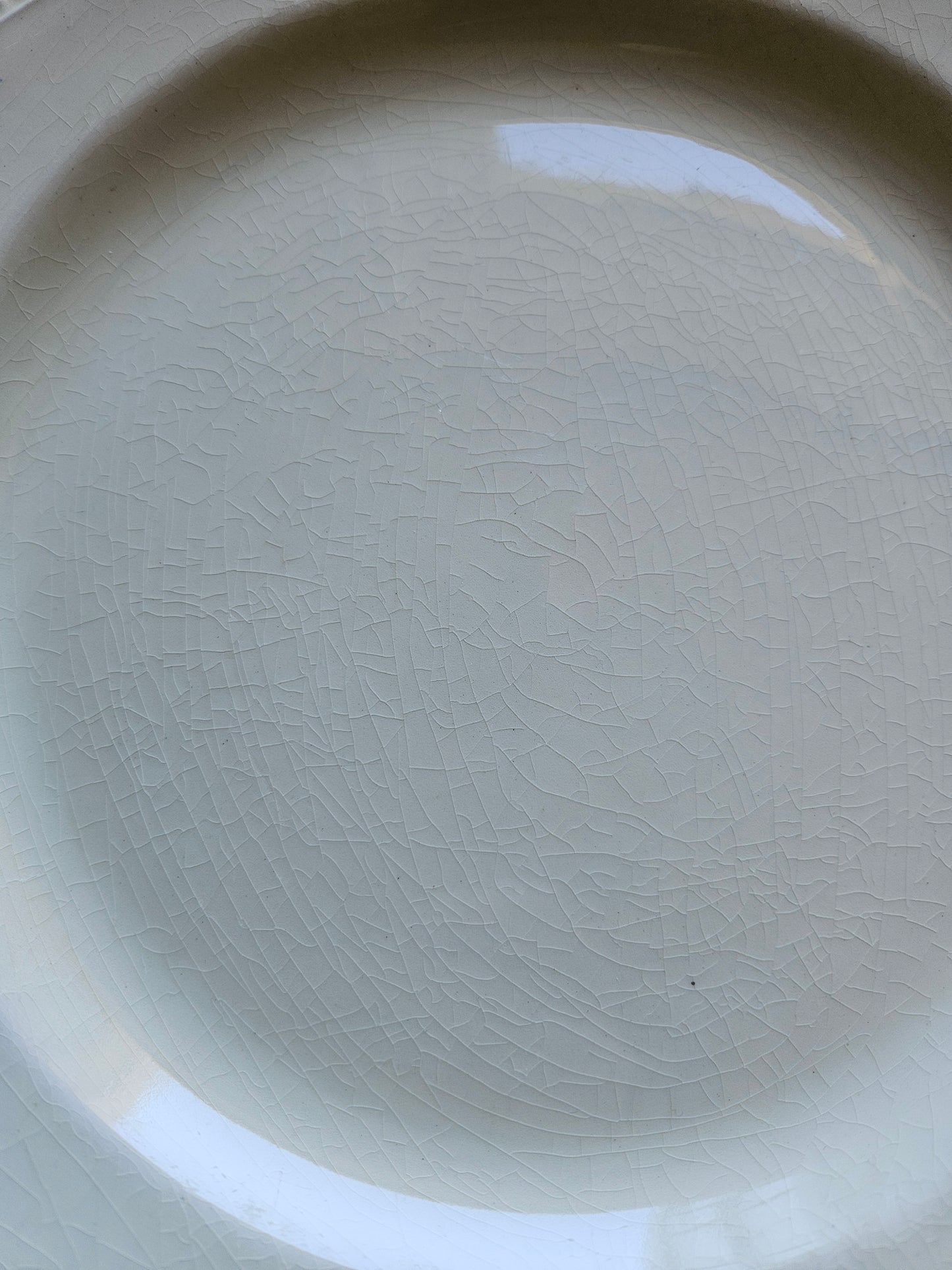 Assiettes plates octogonales perlées Montereau
