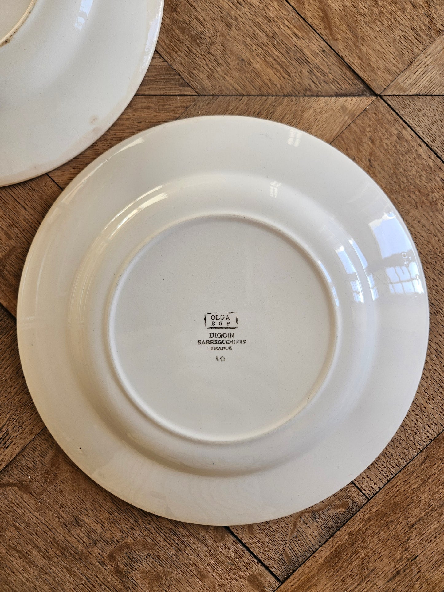 Assiettes plates rétro dépareillées, Digoin & Gien