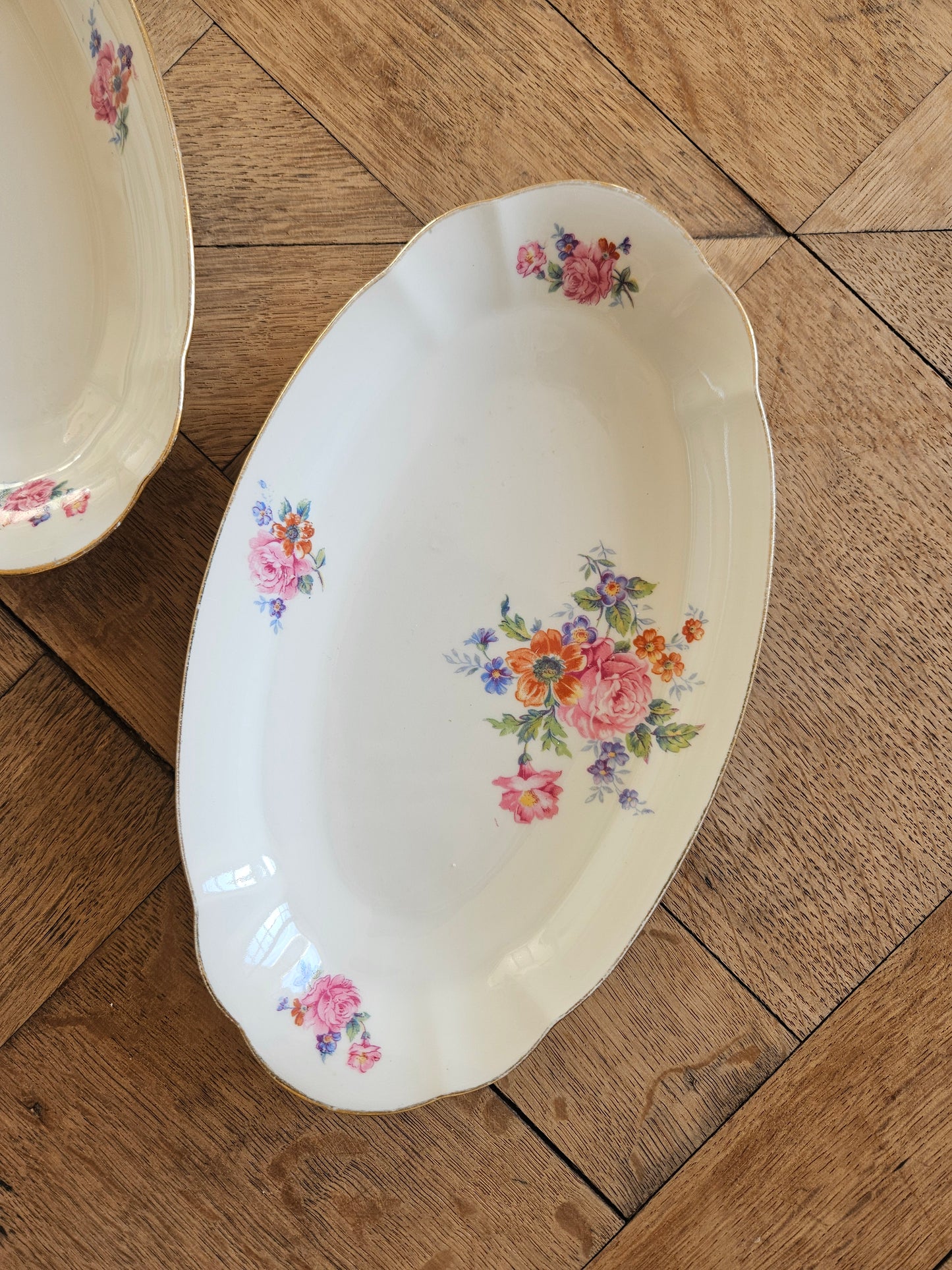 Ravier vintage en porcelaine, bouquets de fleurs