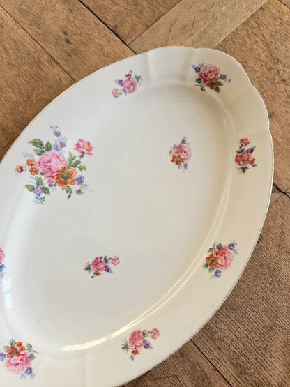 Plat ovale vintage en porcelaine, bouquets de fleurs