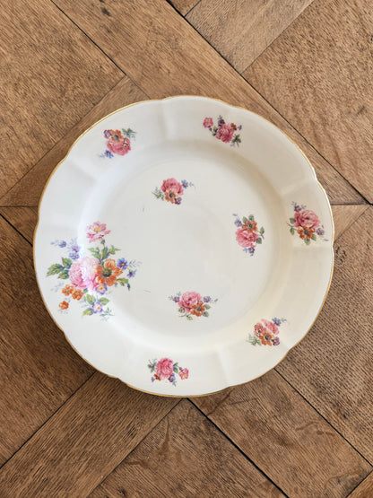 Assiette sur pied vintage en porcelaine, bouquets de fleurs