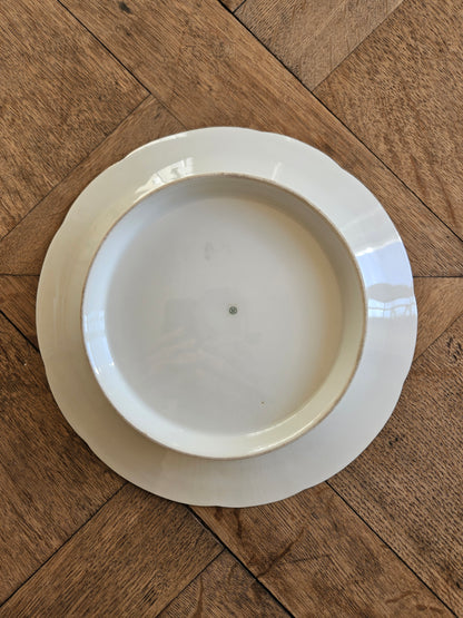 Assiette sur pied vintage en porcelaine, bouquets de fleurs