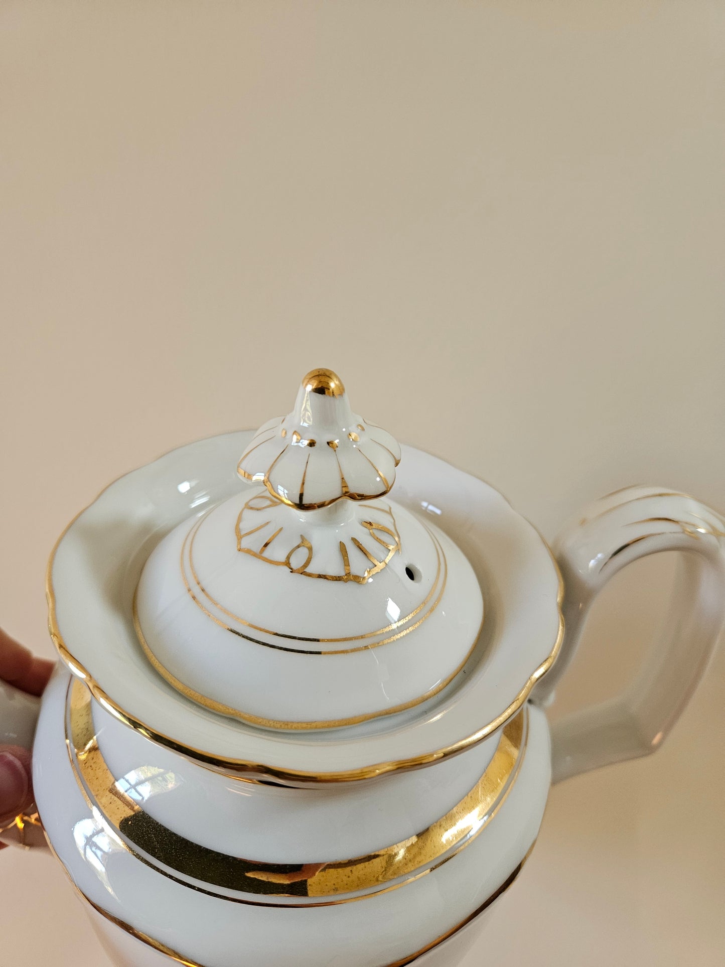 Service à thé en porcelaine, blanc & doré