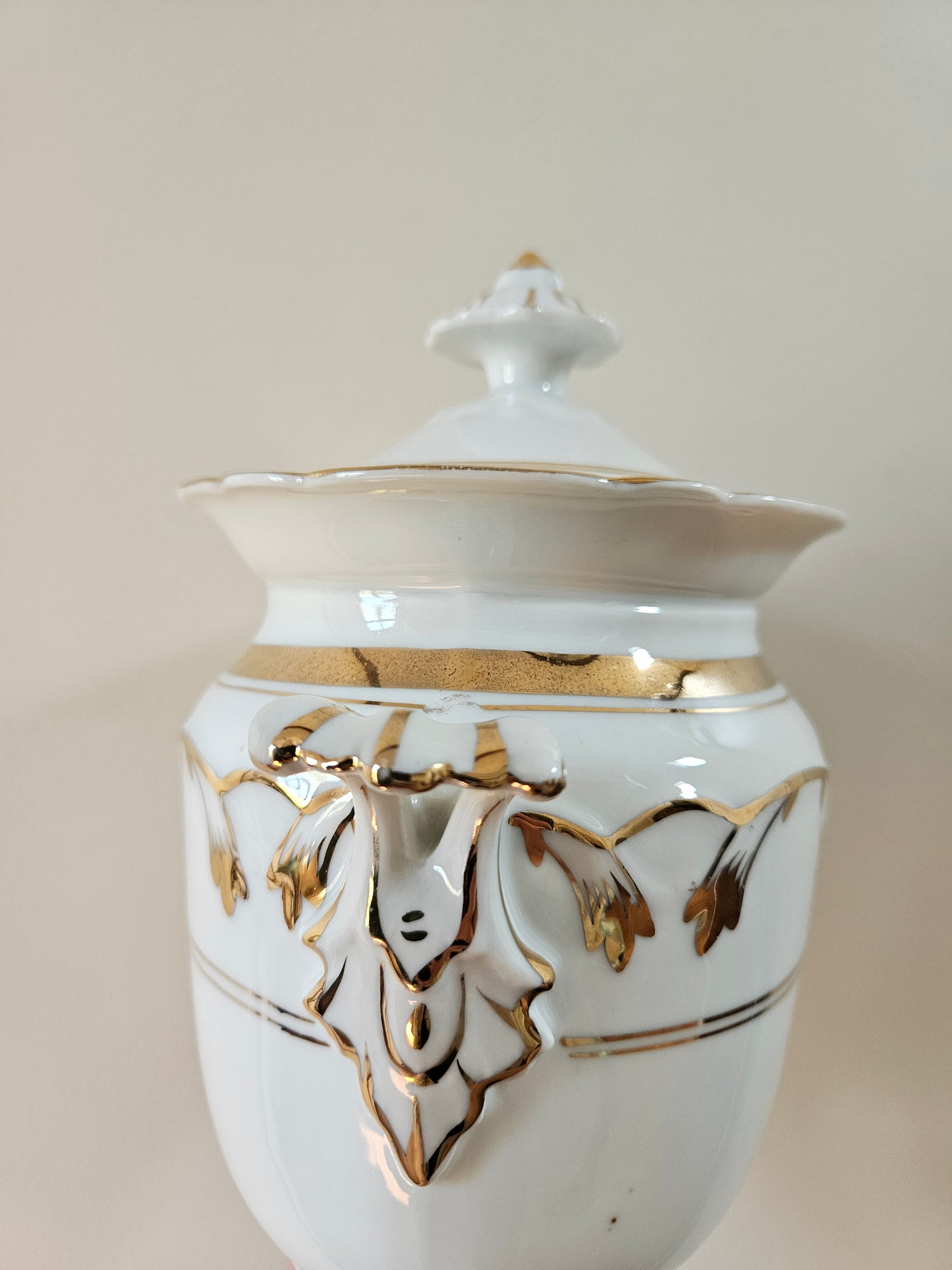 Service à thé en porcelaine, blanc & doré