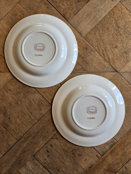 Assiettes creuses dépareillées, jaunes et fleuries