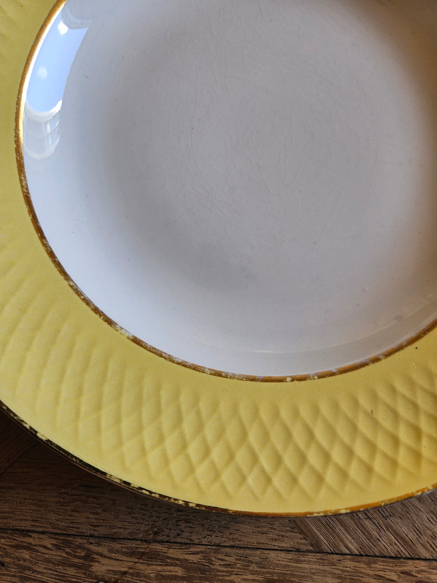 Assiettes creuses dépareillées 100% dépareillées