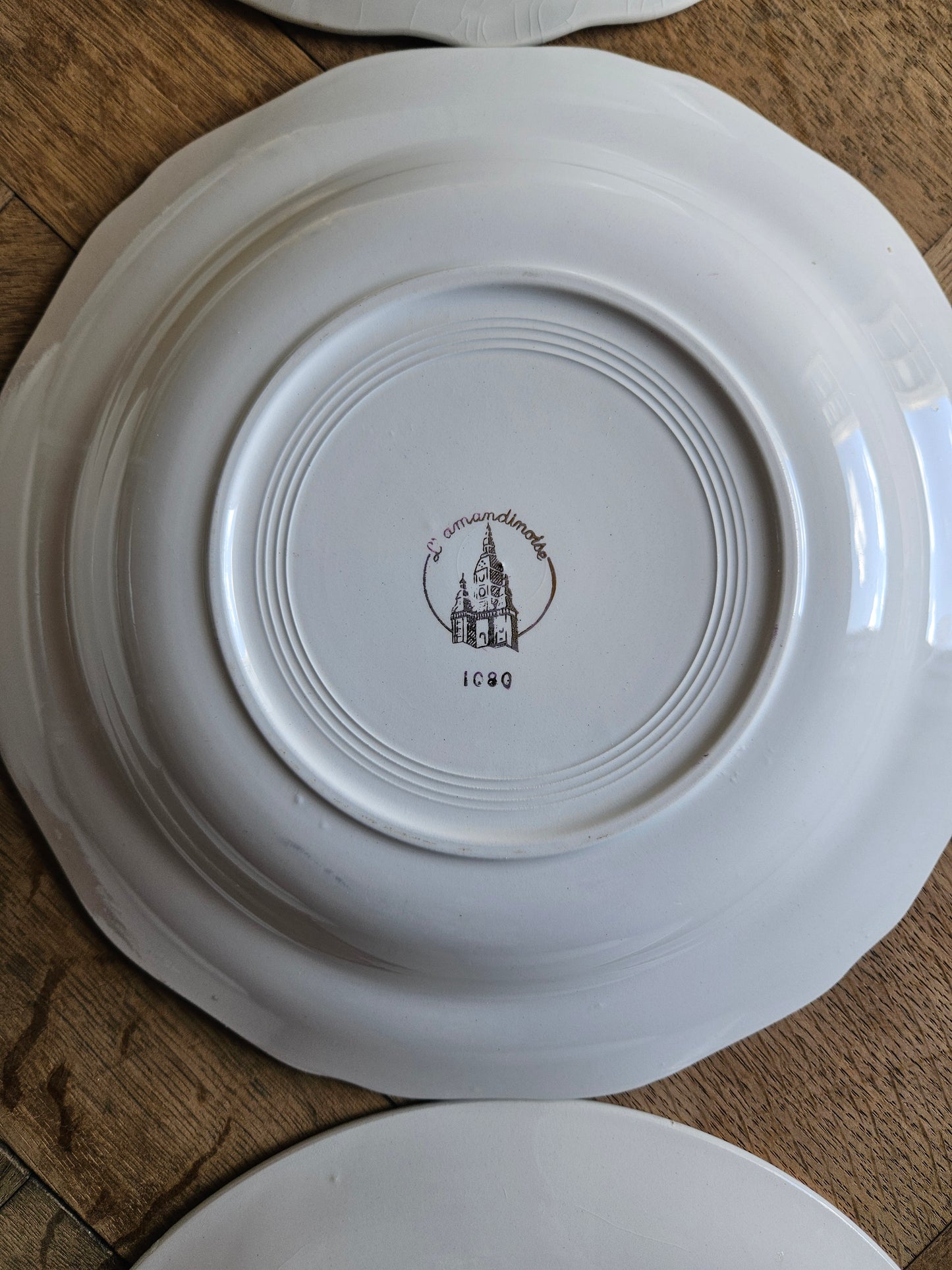 Assiettes creuses dépareillées 100% dépareillées