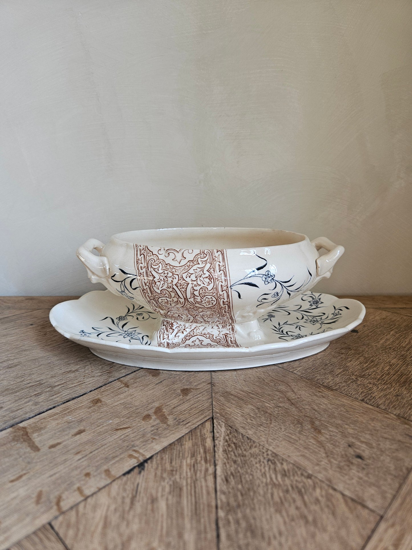 Saucière Longchamp, Cordoue