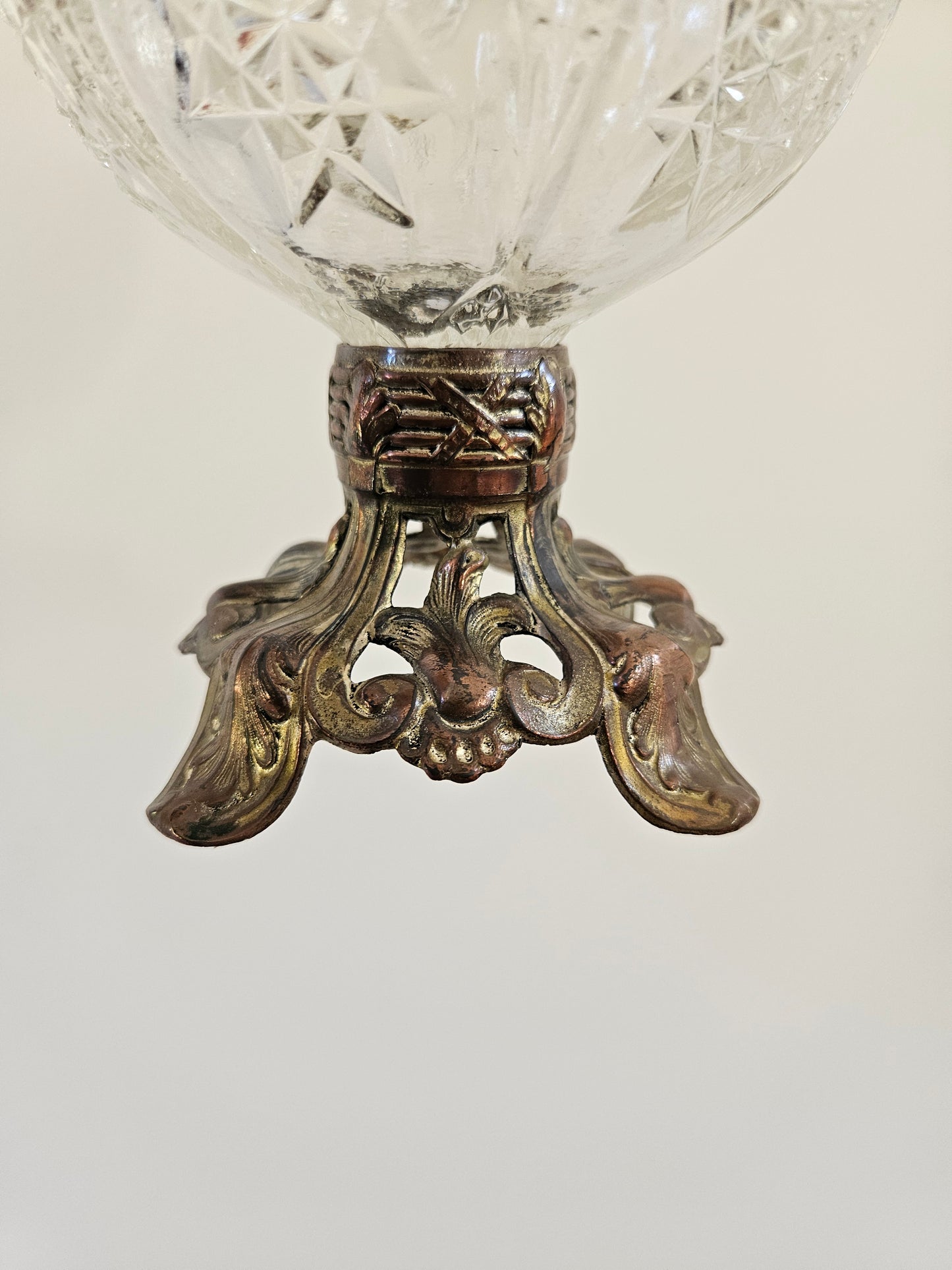 Bonbonnière vintage sur pied