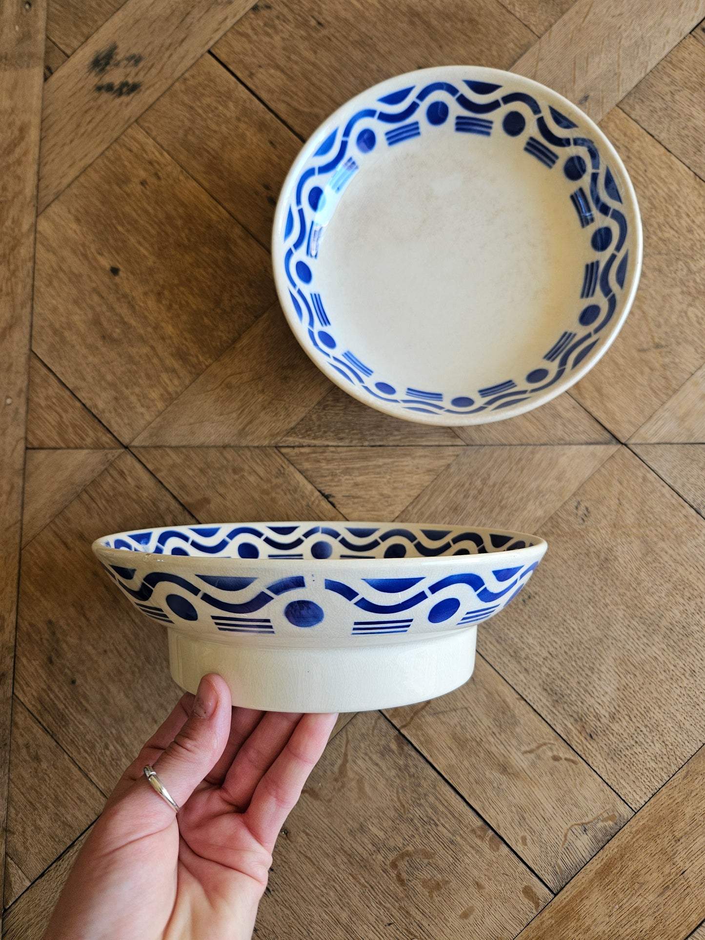 Assiette sur pied Badonviller, Azur