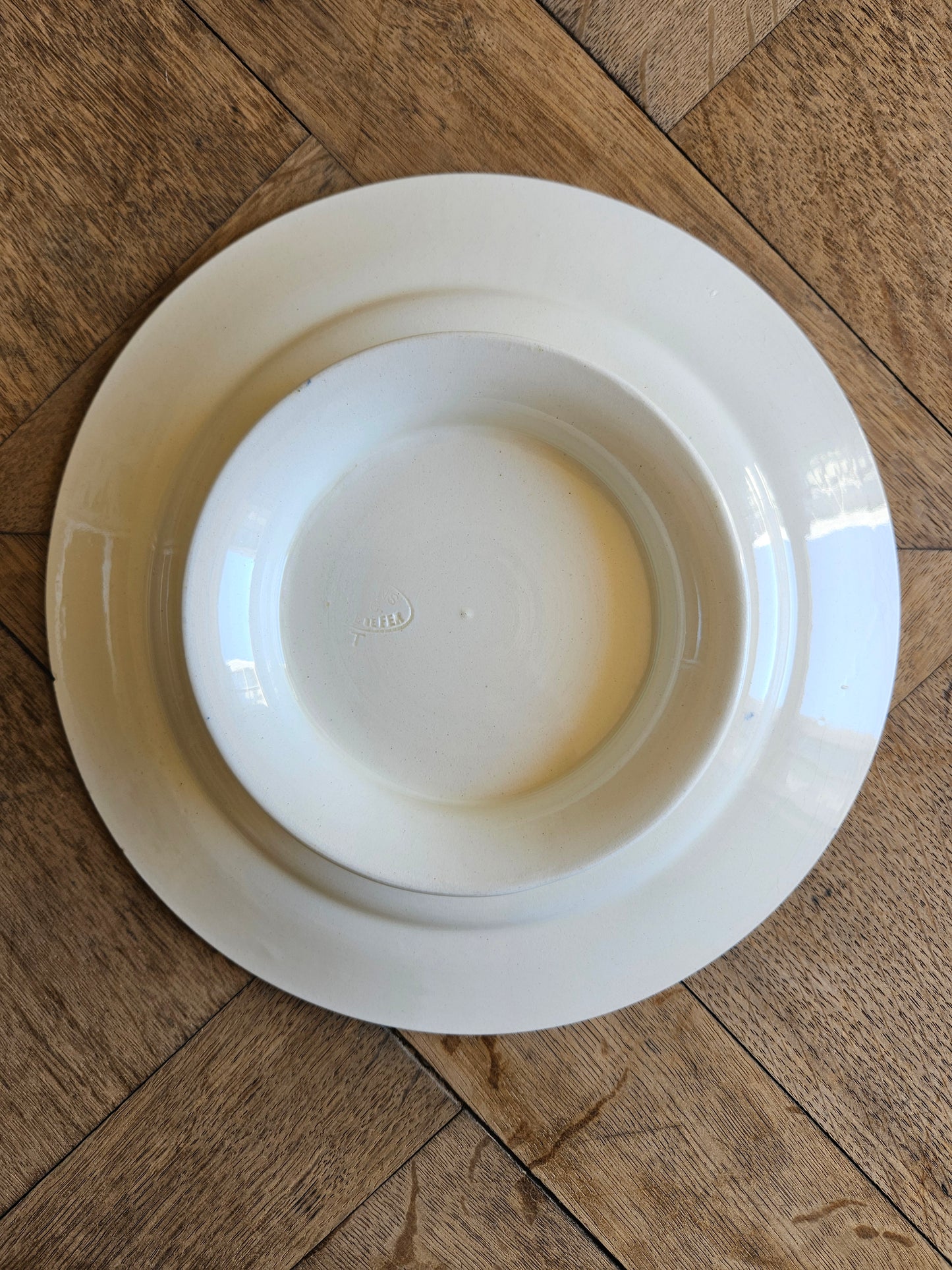 Assiette sur pied ancienne Salins, terre de fer