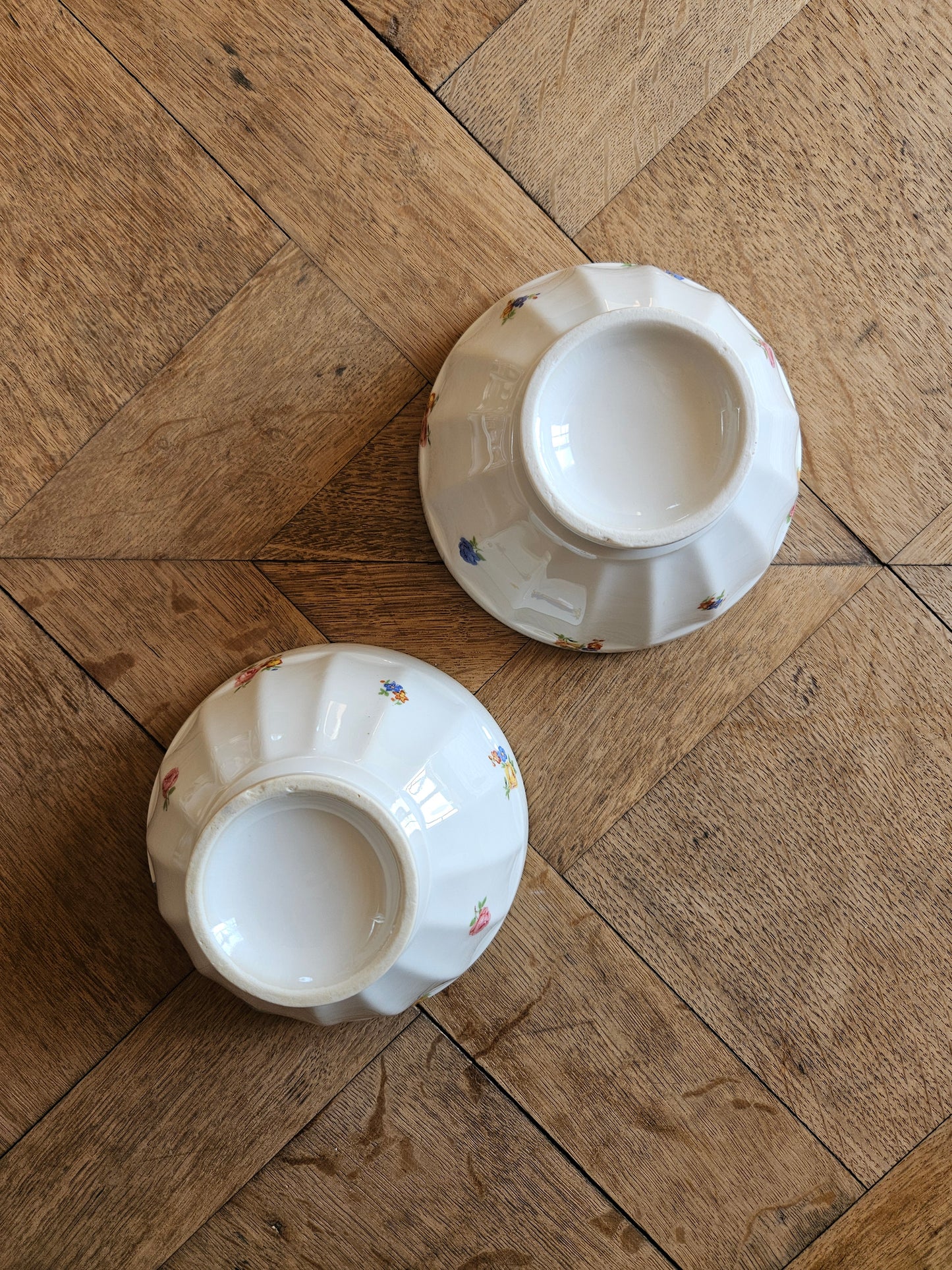 Bol à facettes vintage porcelaine fleurie