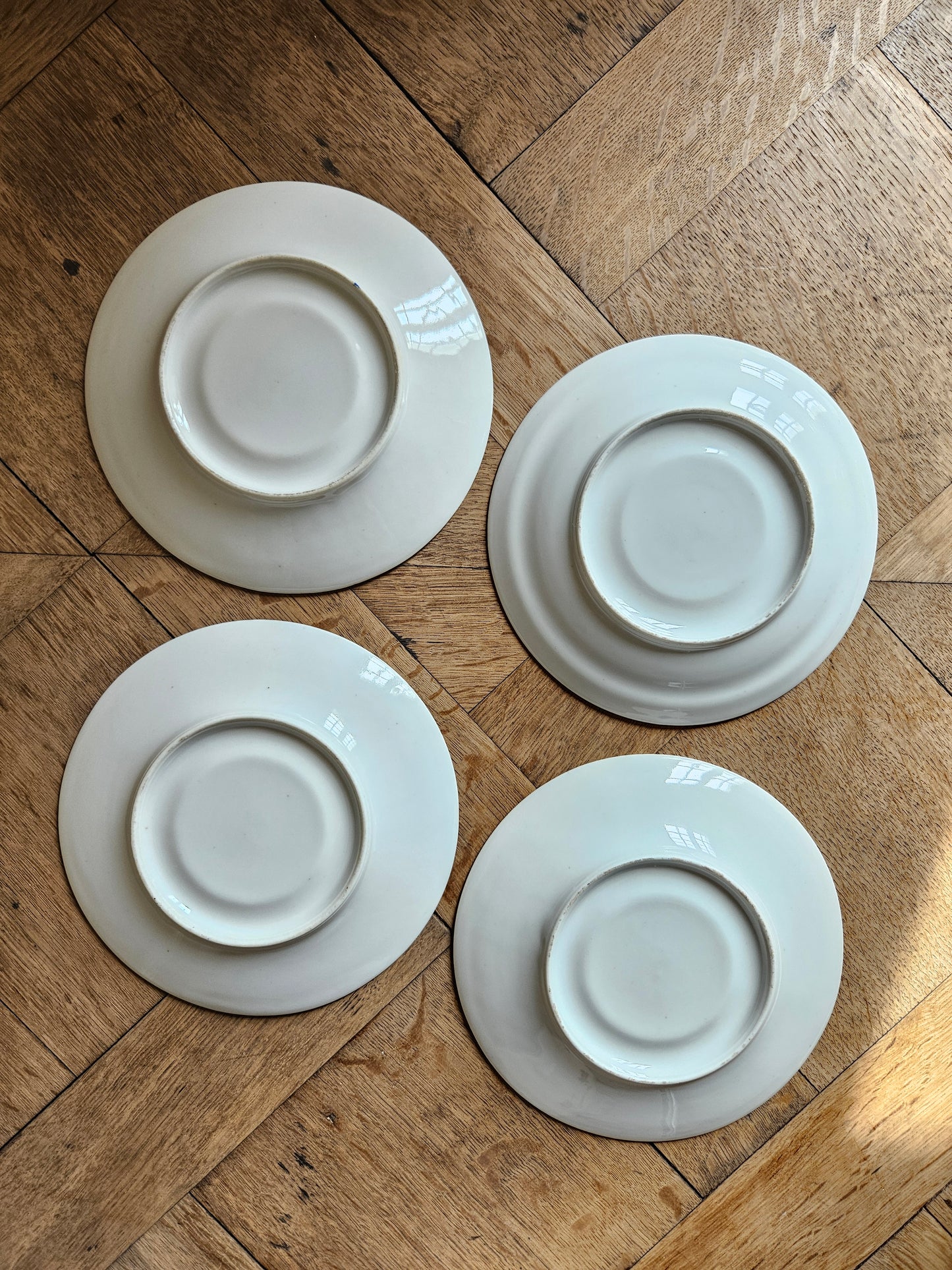 4 grandes tasses vintage porcelaine fleurie