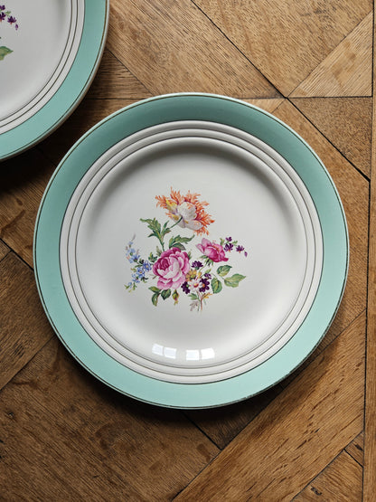 Assiettes plates dépareillées "Anémones"