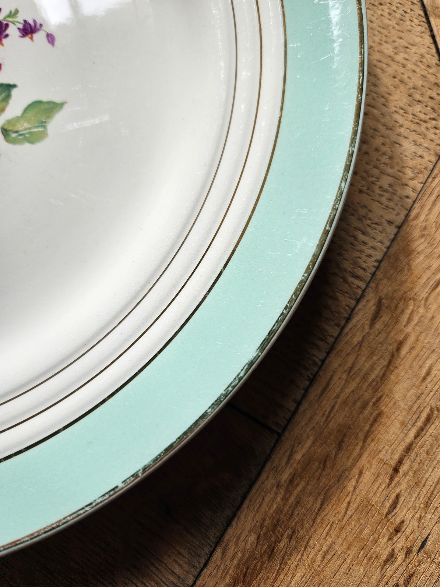 Assiettes plates dépareillées "Anémones"