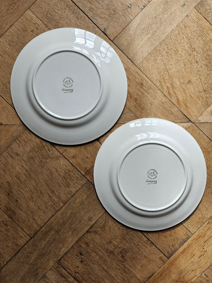 Assiettes plates dépareillées "Anémones"