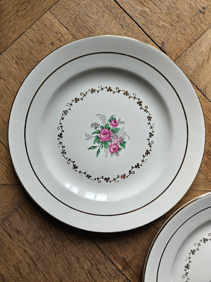 Assiettes plates dépareillées "Anémones"