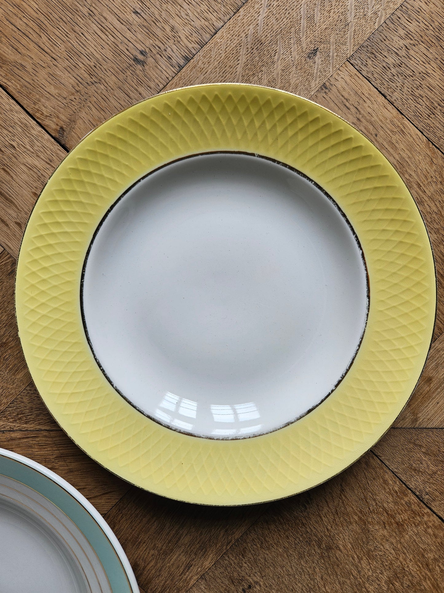 Assiettes creuses vintage 100% dépareillées