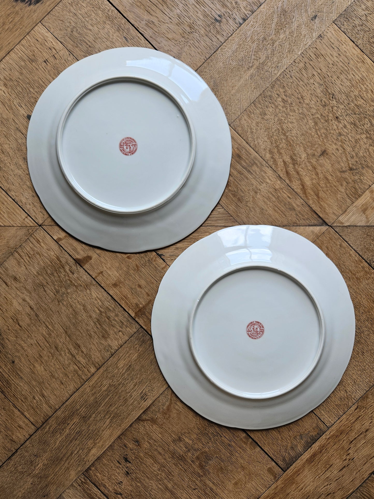 Assiettes plates dépareillées porcelaine, shabby chic