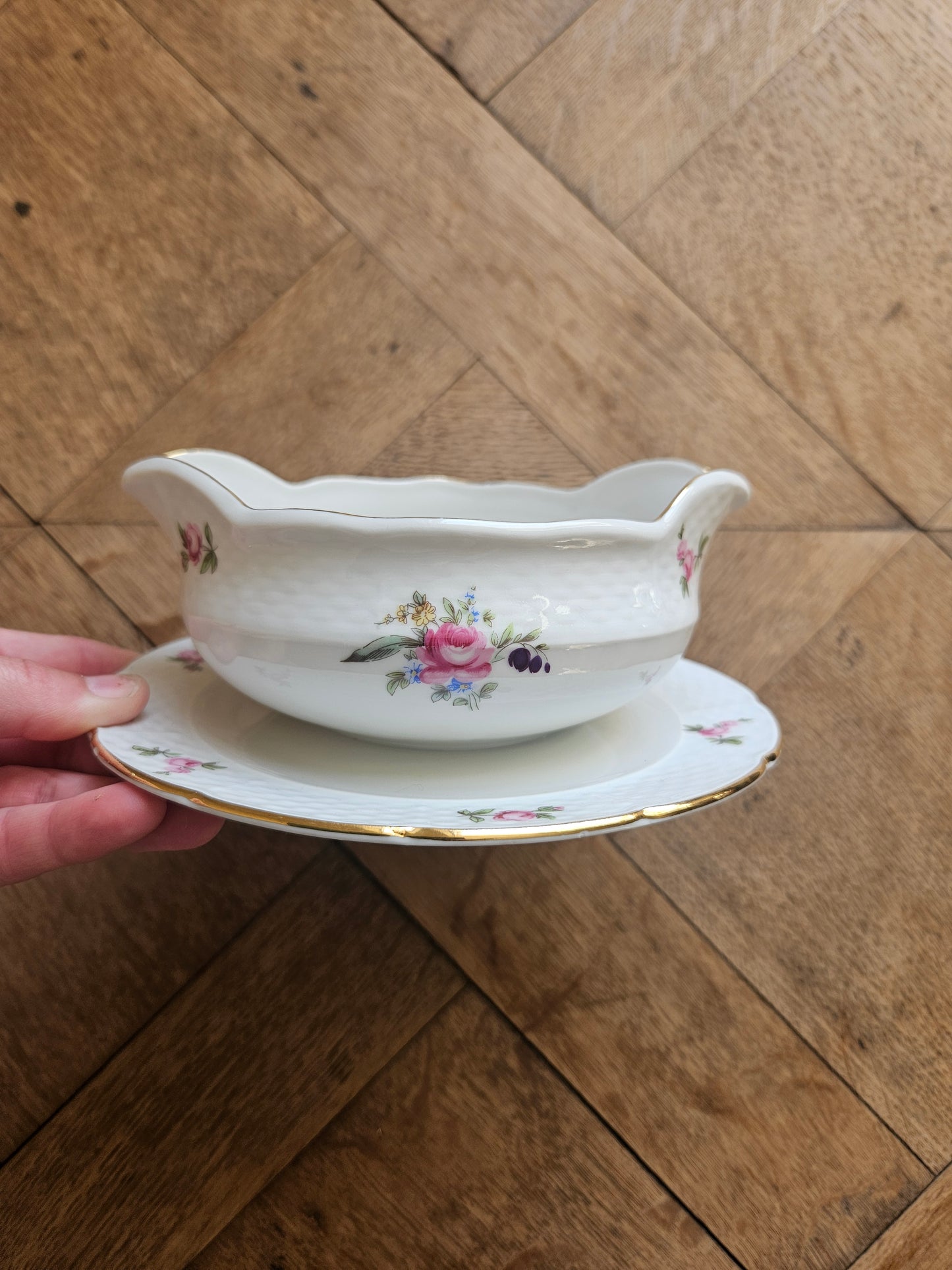 Saucière porcelaine de Bohême