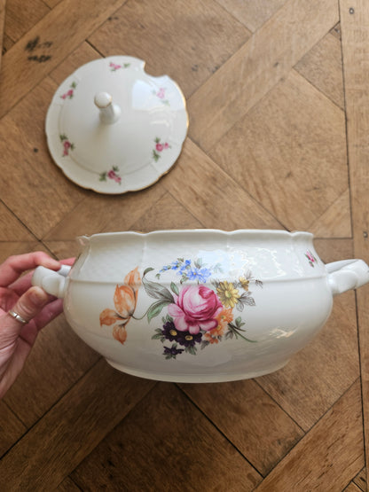 Soupière porcelaine de Bohême