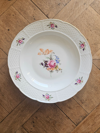 Plat creux porcelaine de Bohême