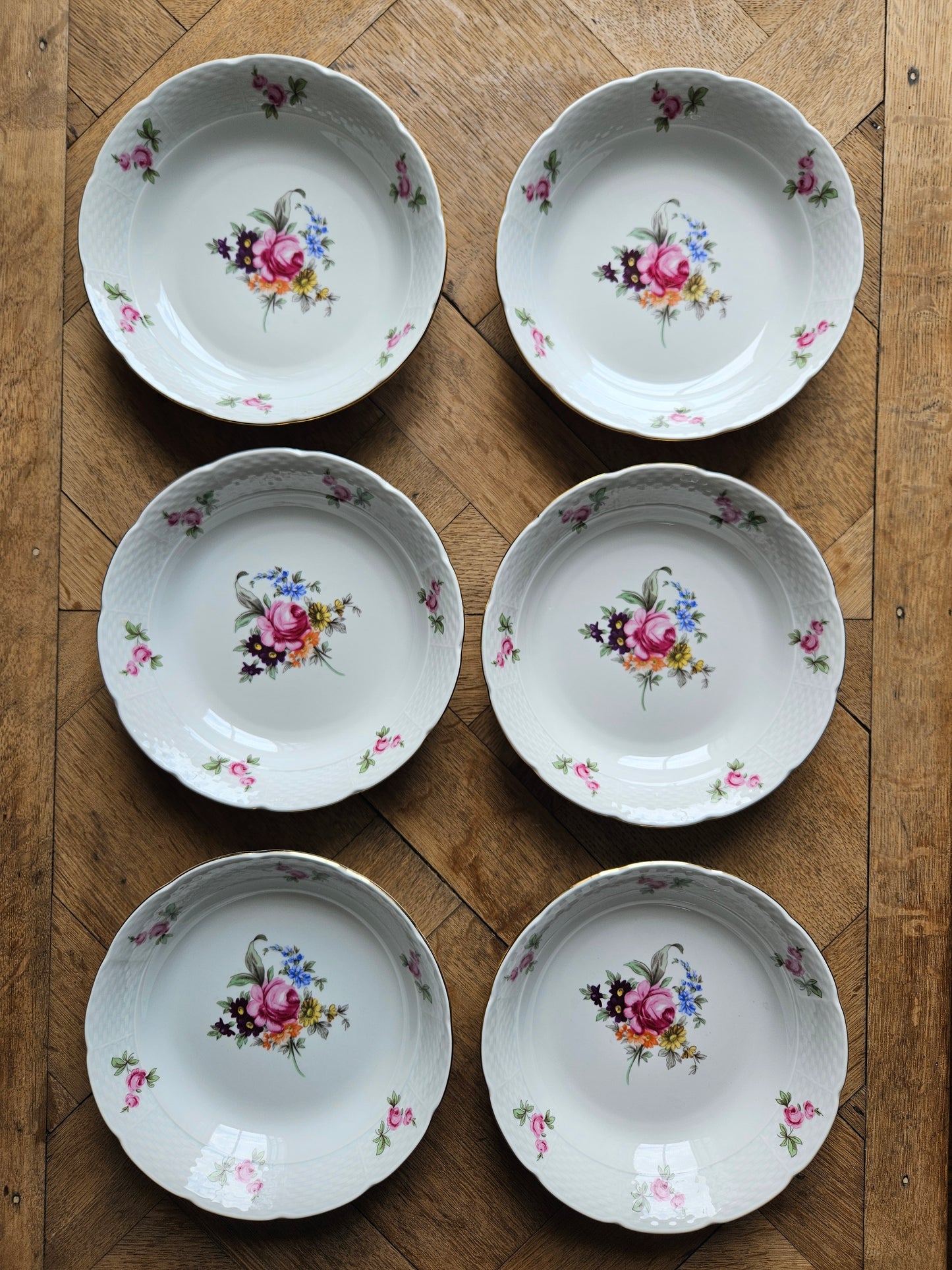 Assiettes creuses porcelaine de Bohême