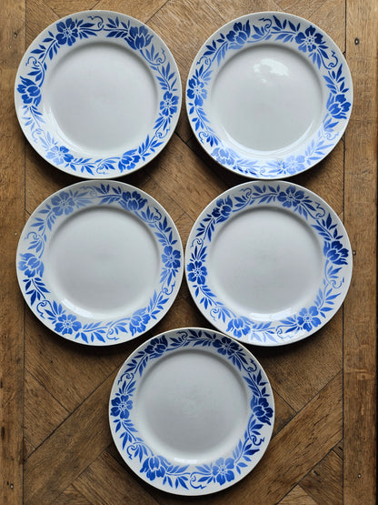 Assiettes plates Moulin des Loups, fleurs bleues
