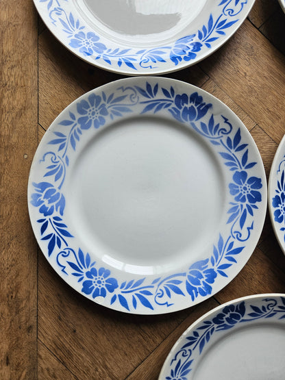 Assiettes plates Moulin des Loups, fleurs bleues