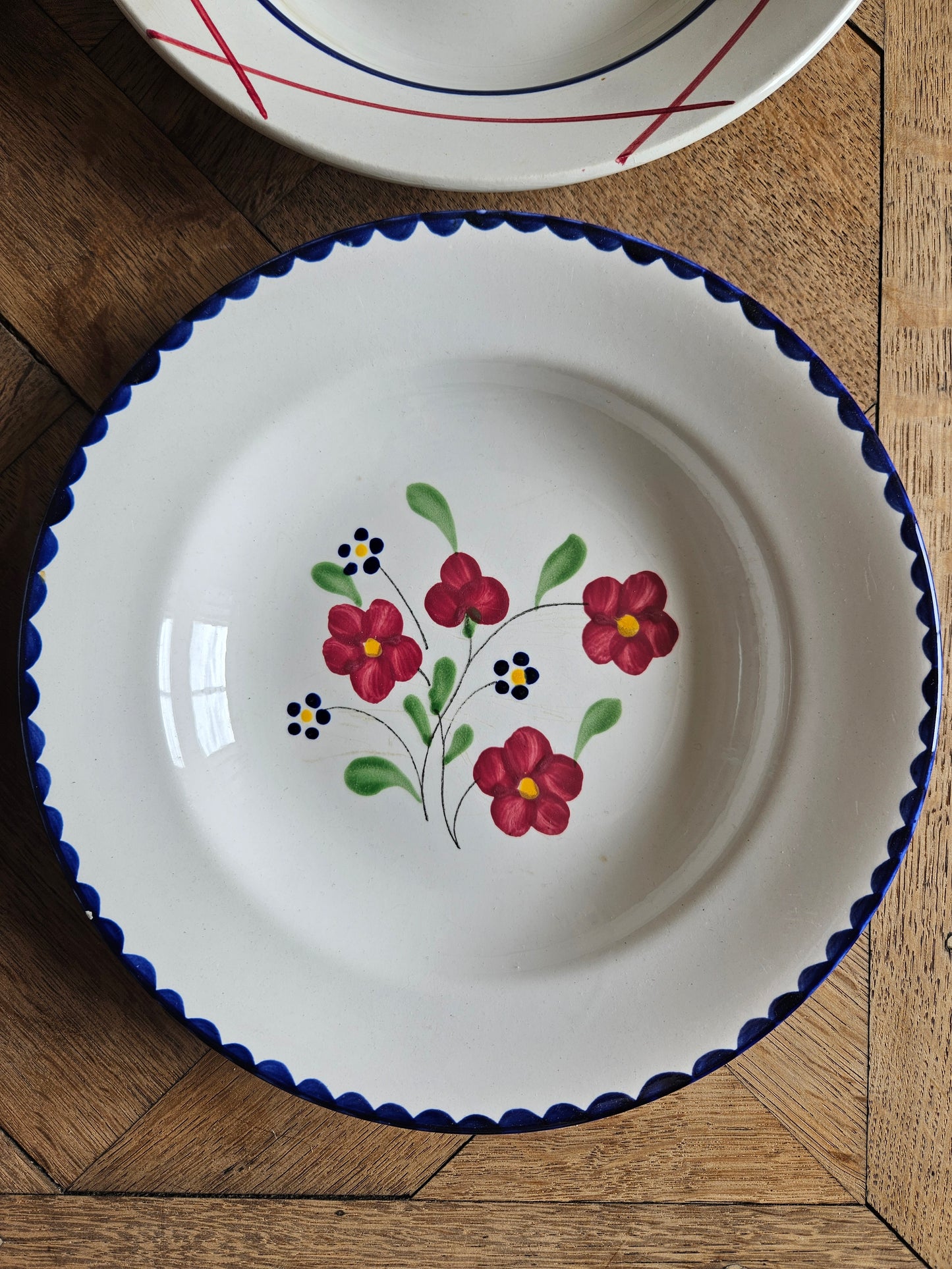 Assiettes creuses rétro 100% dépareillées
