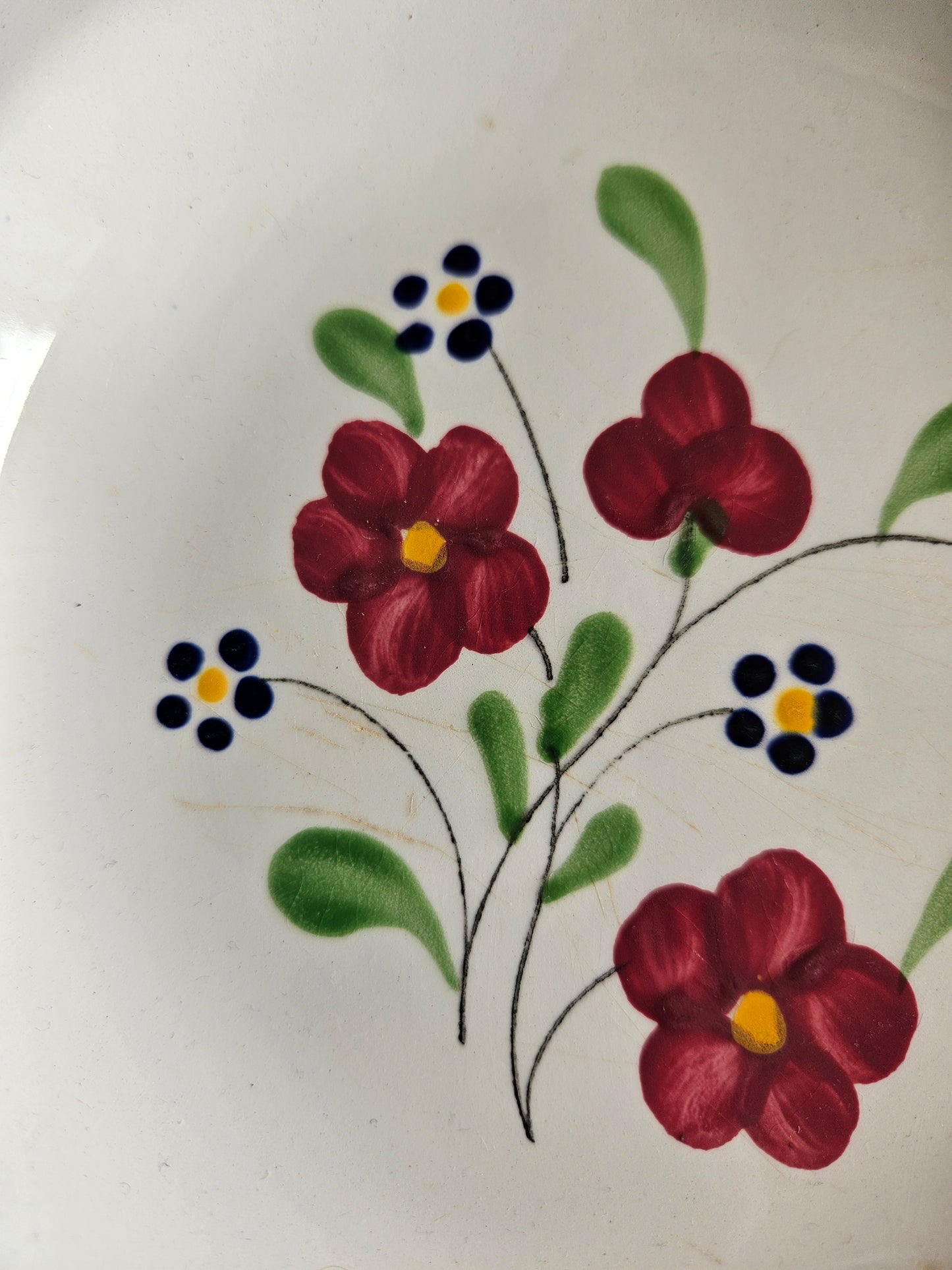 Assiettes creuses rétro 100% dépareillées