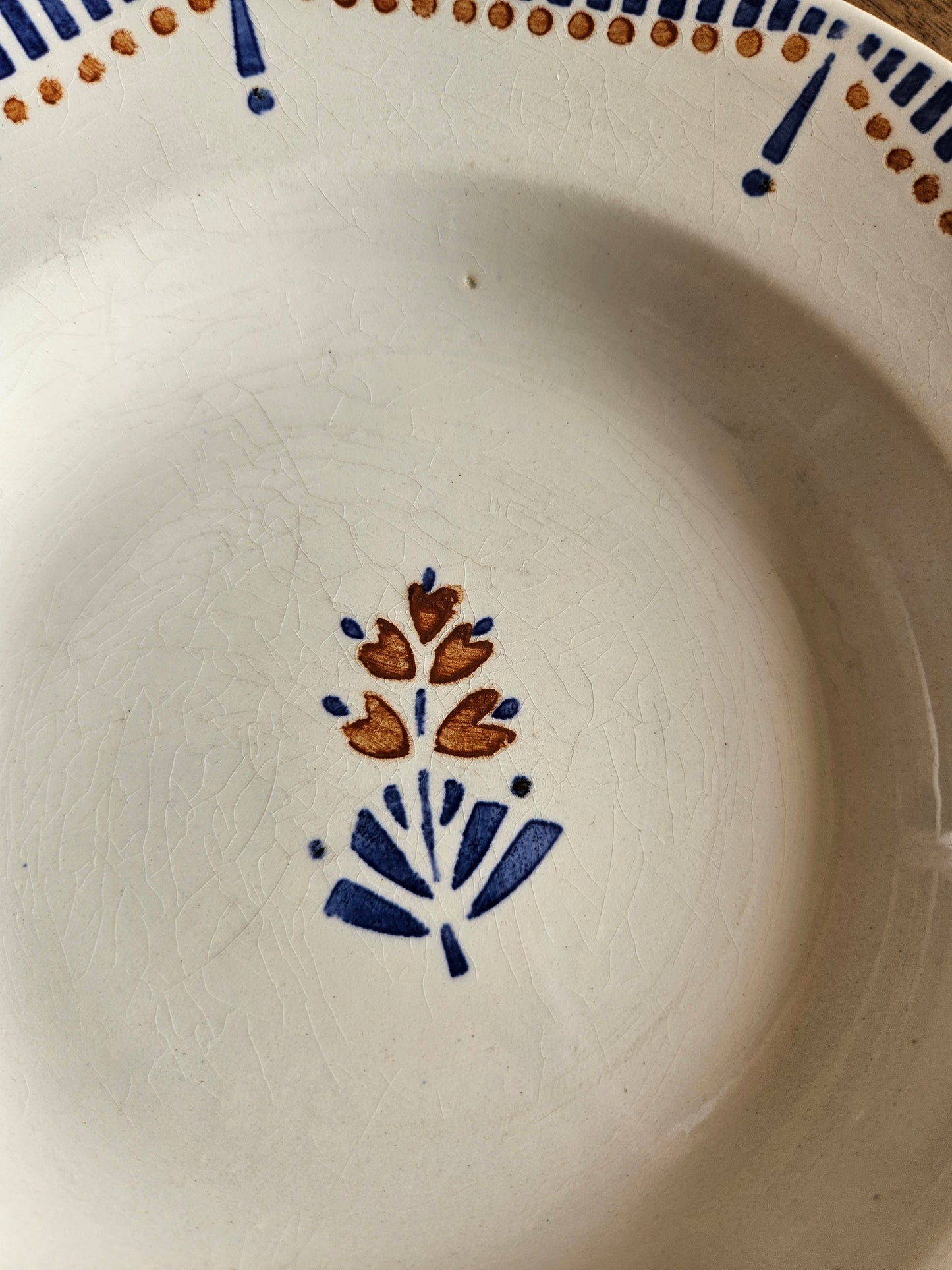 Assiettes creuses rétro 100% dépareillées