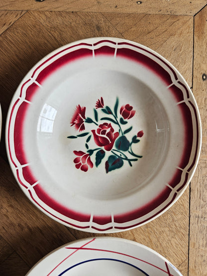 Assiettes creuses rétro 100% dépareillées