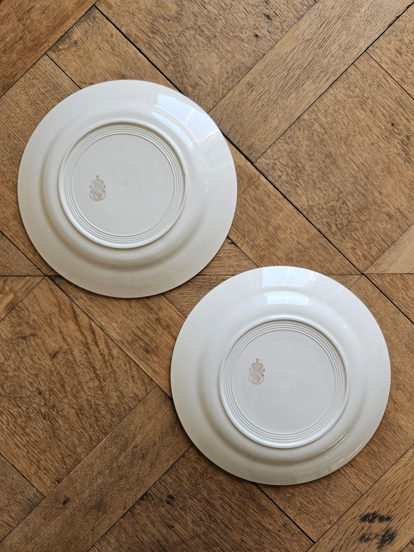 Assiettes plates dépareillées "Margaret"