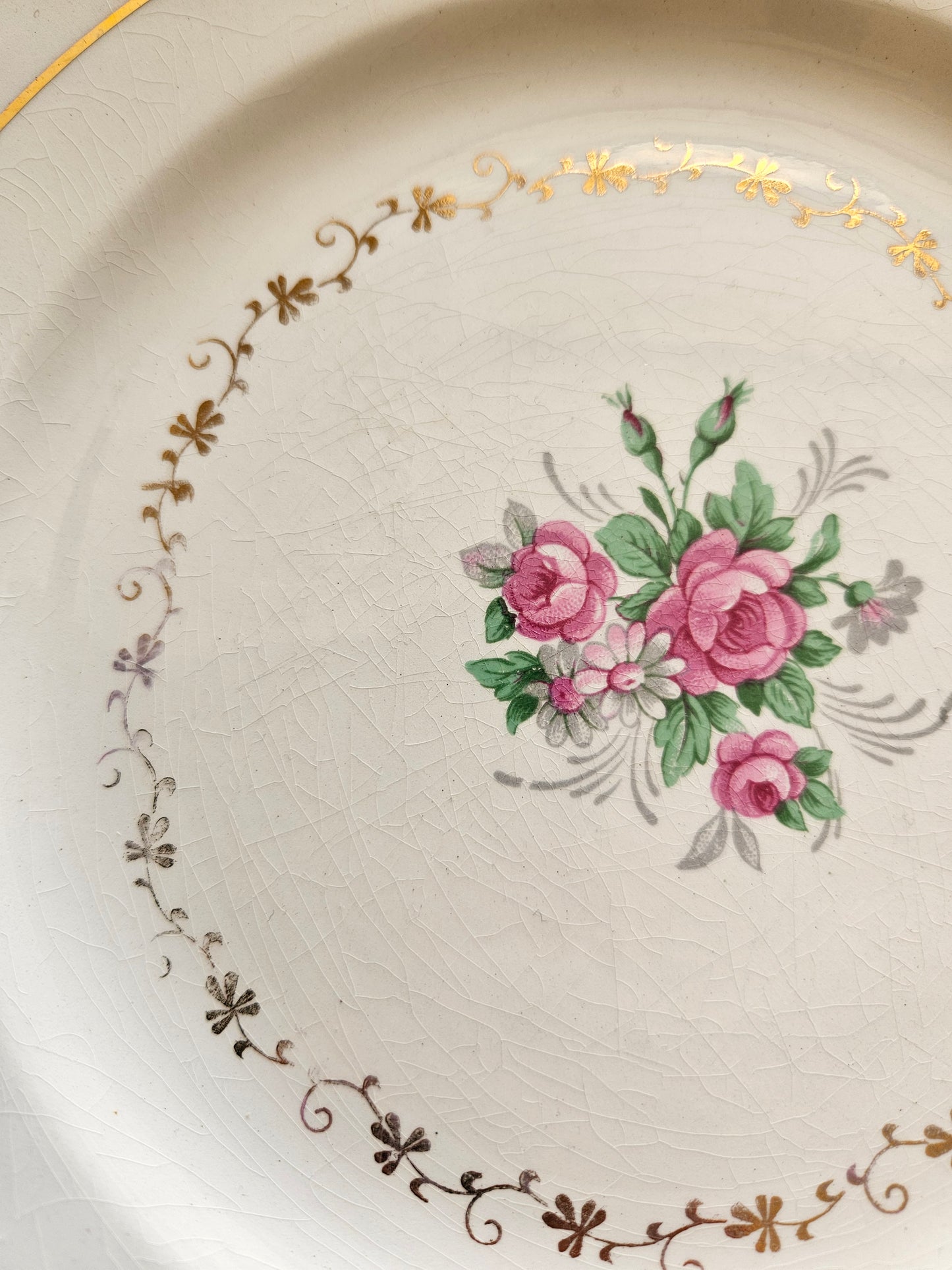 Assiettes plates dépareillées "Margaret"