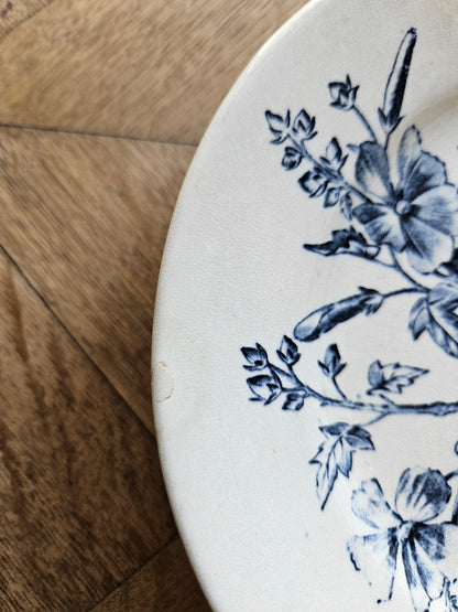 Assiette sur pied Longchamp, Beauvais