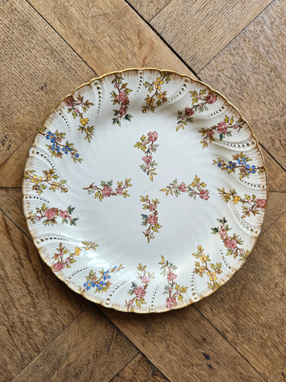 2 assiettes plates Sarreguemines, Louis XV