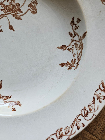 Assiettes creuses terre de fer, coquelicots
