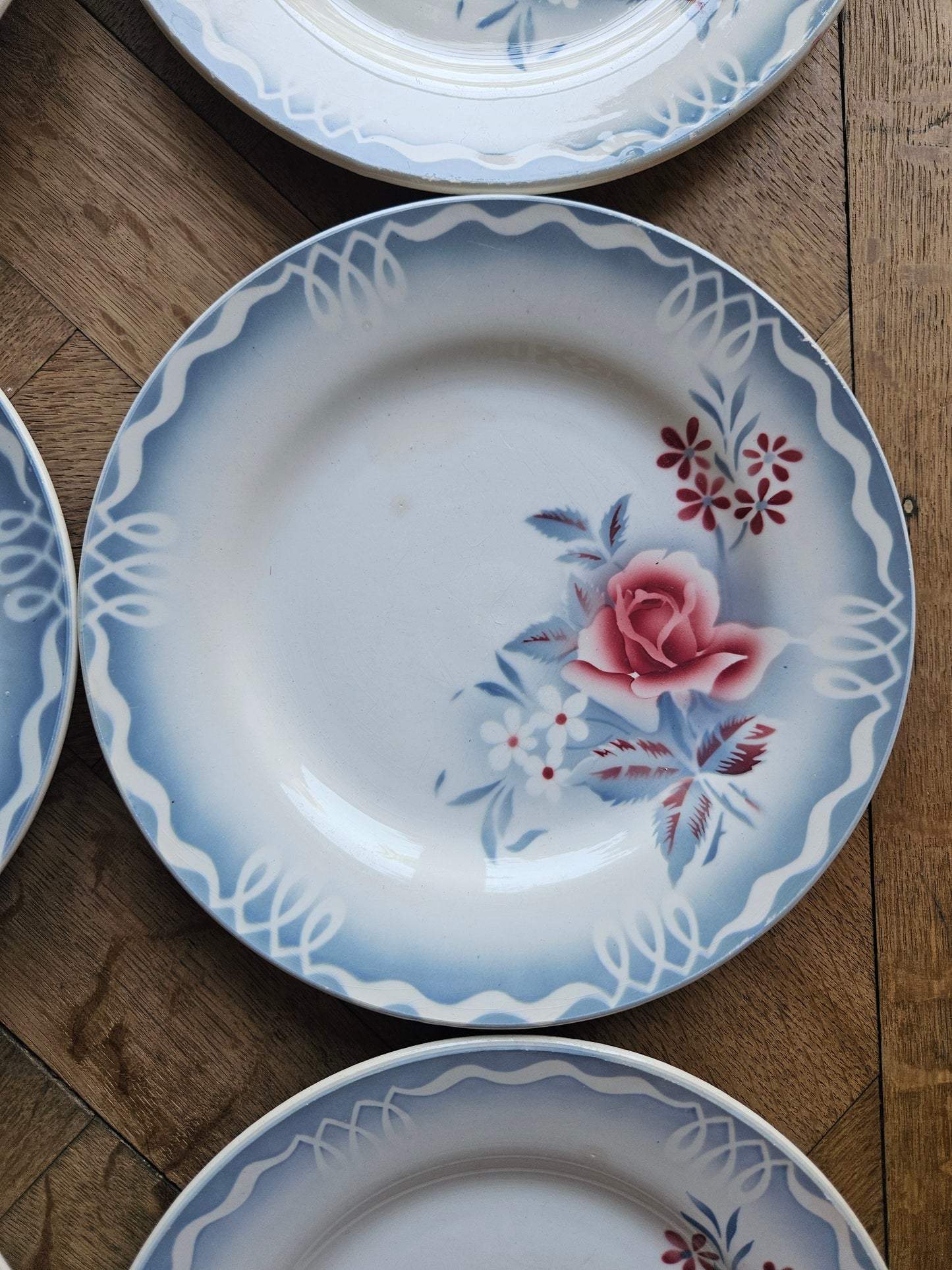 Assiettes plates rétro Digoin, Olga