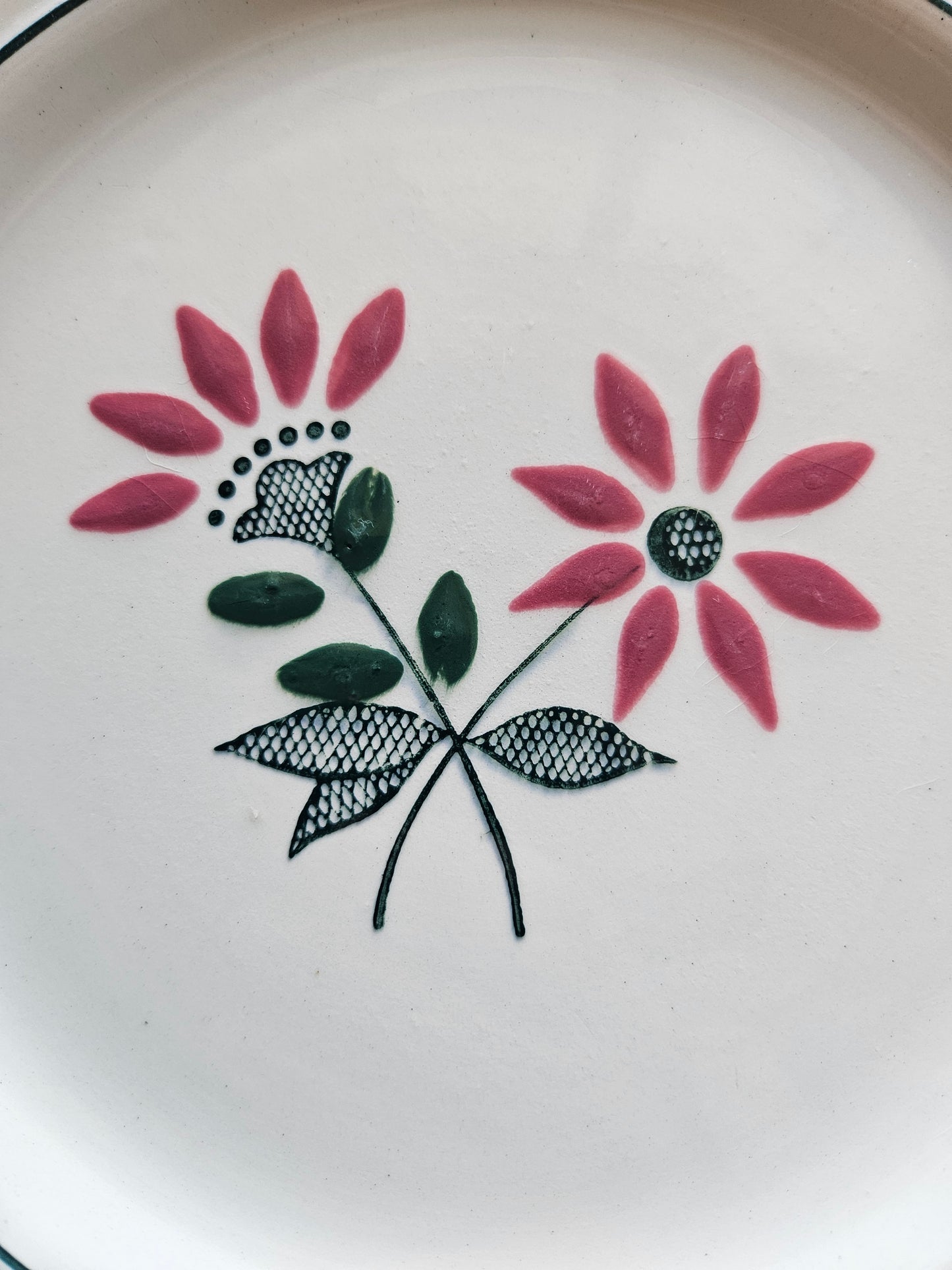 Assiettes plates Ceranord, Gigi