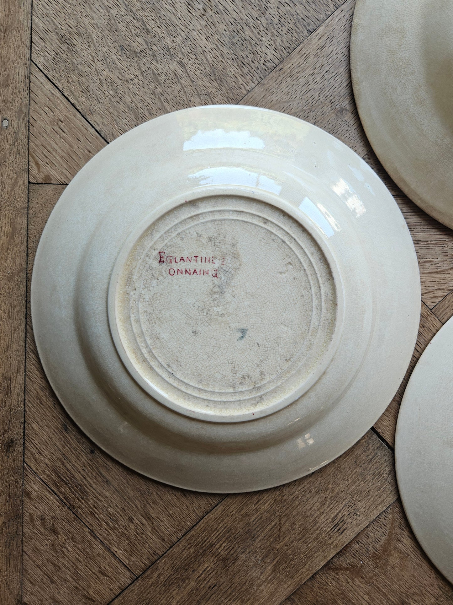 Assiettes creuses Onnaing, Églantines