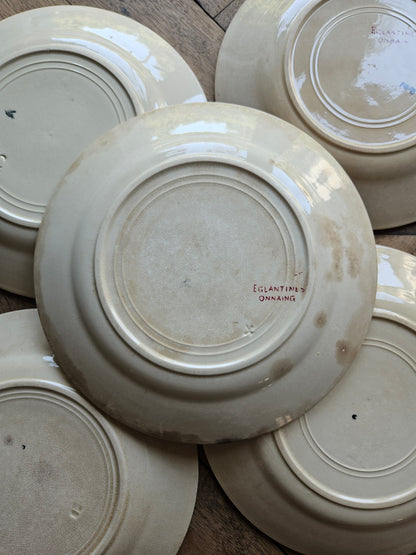 Assiettes plates Onnaing, Églantines