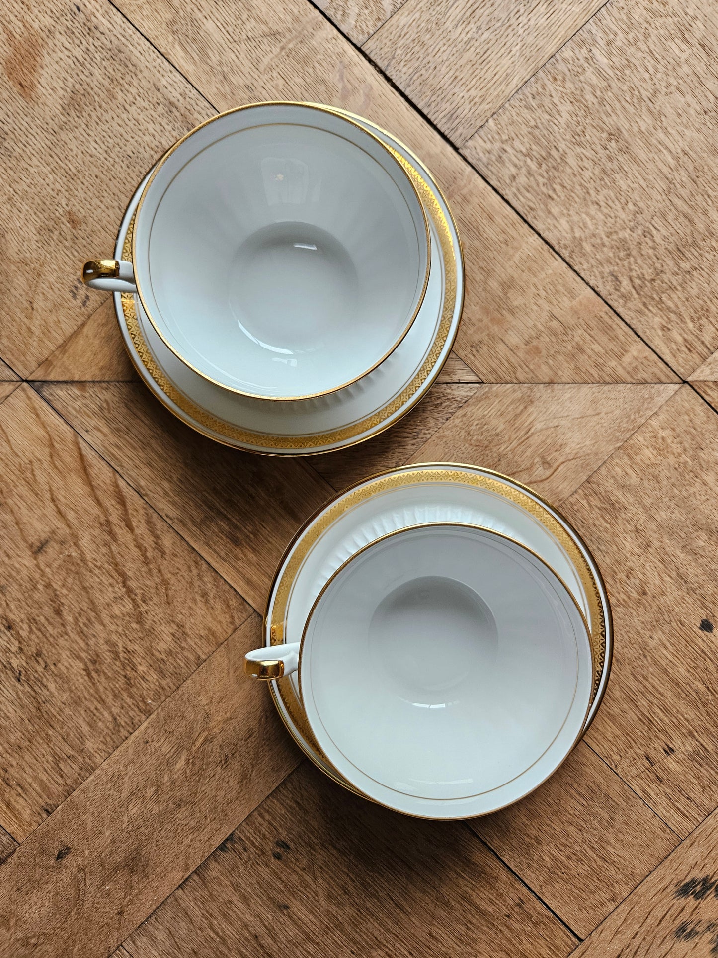 Grandes tasses porcelaine FD Chauvigny, dorées