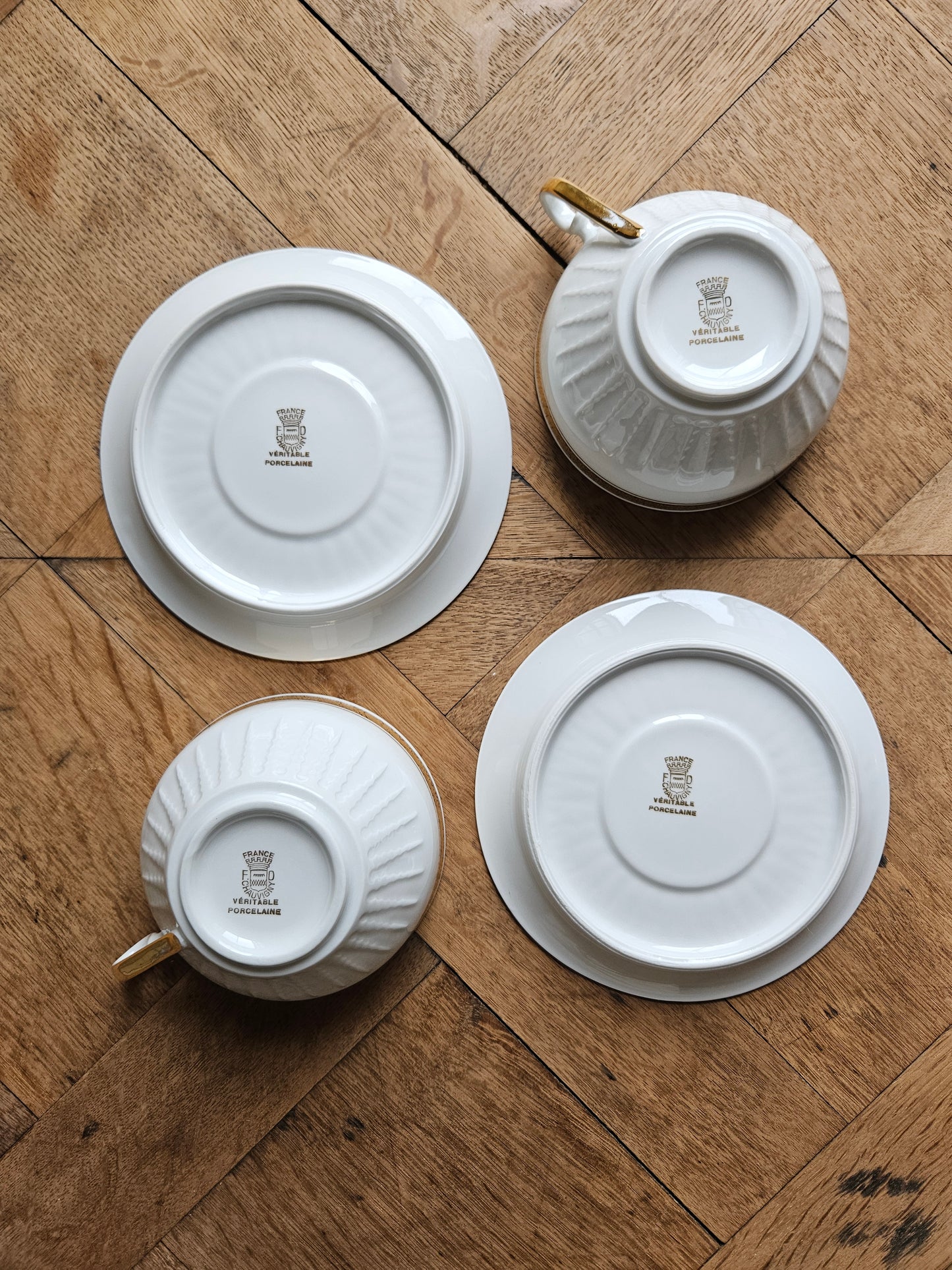 Grandes tasses porcelaine FD Chauvigny, dorées