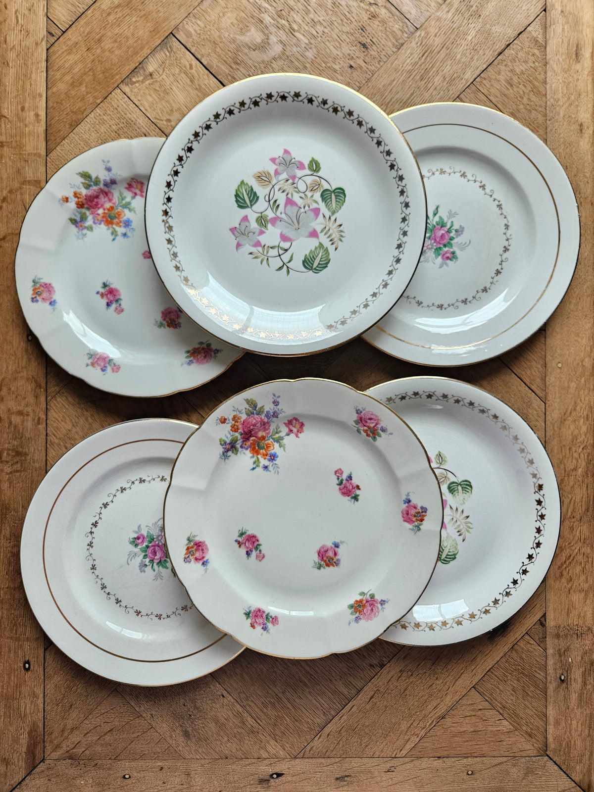 Assiettes plates dépareillées "Margaret"